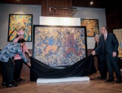 Resmikan IndoFringe InovArt Exhibition, Menparekraf Sebut Seni Rekatkan Hubungan Indonesia-India