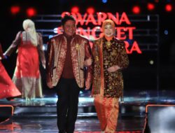 Gubernur Herman Deru Curi Perhatian dengan Songket Bunga Cina di Swarna Songket Nusantara 2025