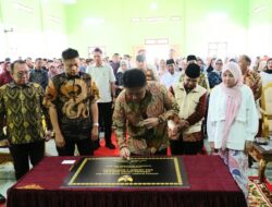 Gubernur Herman Deru Launching Sekolah Berasrama Berbasis Religi di OKU Timur