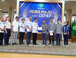 Bupati Toha Terima Sertifikat Desain Jembatan P6 Lalan, Minta Pembangunan Dipercepat