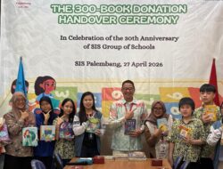 Aksi Nyata SIS Palembang: Rayakan 30 Tahun SIS Group Lewat Donasi 345 Buku untuk Literasi Anak