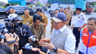 Herman Deru Gerak Cepat Urai Antrean Biosolar, Instruksikan Pertamina Jamin Pasokan 24 Jam dan Atur Distribusi Kendaraan