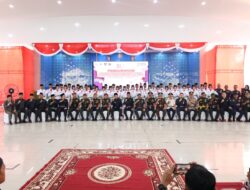 40 Putra-Putri Terbaik OKU Timur Dikukuhkan Sebagai Pasukan Pengibar Bendera Pusaka