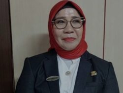 Dari Guru Honorer hingga Kepala Sekolah, Eke Bawa Amanah Baru di SMPN 2 BP Peliung