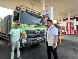 Herman Deru Tinjau Antrean di SPBU Kebun Bunga, Minta Pertamina Segera Atasi Kelangkaan Pasokan